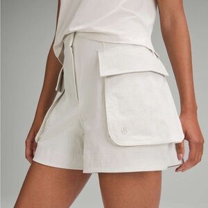 lululemon athletica relaxed fit bone Cargo Shorts 4” 8